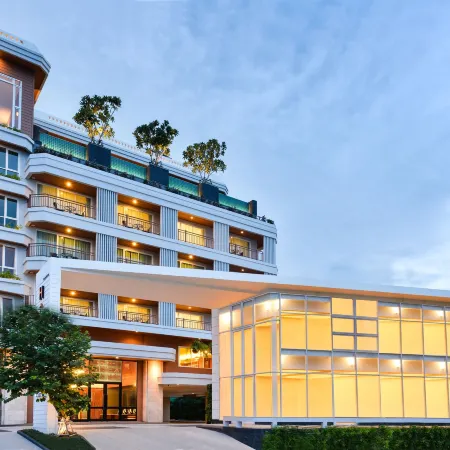 Hisea Huahin Hotel Отели рядом с достопримечательностью «Ночной базар Хуа Хина Бун Чалерн»