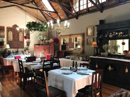 Waterhouse Guest Lodge in Waterkloof Отели рядом с достопримечательностью «Idube Game Reserve»