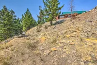 Charming Montana Retreat w/ Mountain Views! - Homestays