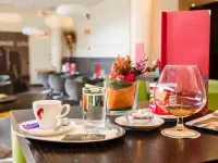 اوستريا تريند هوتل دوبيو Hotels near 11.سِمرنج