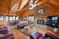 Hot Tub and Scenic Views in Gated Community - Stunning Cabin Retreat