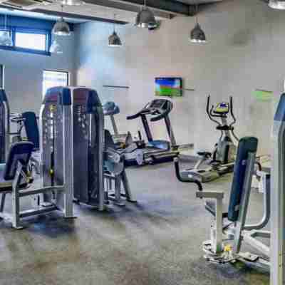 2 Bed in Gorgeous Golf Estate Fitness & Recreational Facilities
