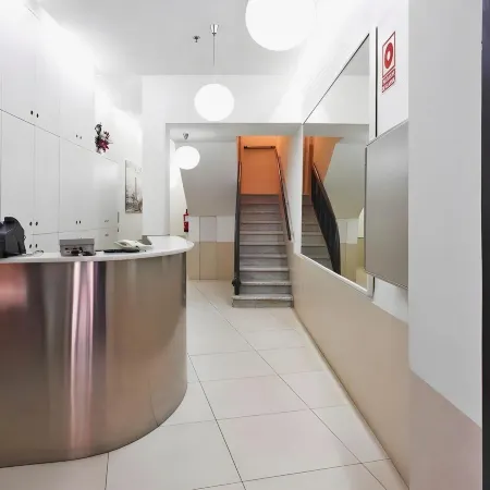 Hotel Inglés Отели рядом с достопримечательностью «Площадь Реиал»