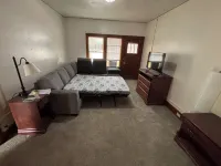Charming 1-bedroom Duplex with AC, WiFi, Gym access etc...