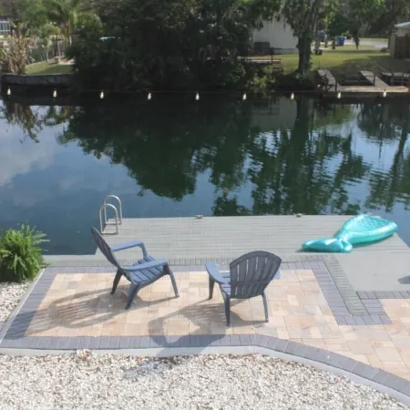 Entire Home Direct River Access Momma Marie’s