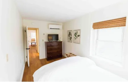 Historical Hotel, Main Street Blowing Rock