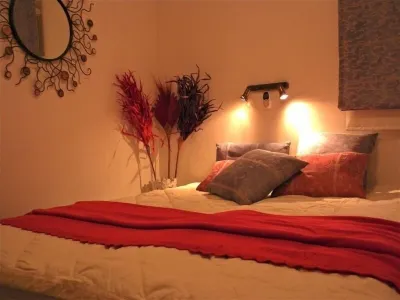 Gorgeous 2 Bedroom Kosher  Apt. in Nachlaot, Adjacent to Town Hotels in 