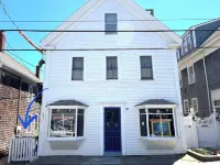 1Br Partial Water View / Beach Access + Sun Deck