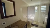 Buena Onda Hostel Hotels in Recreio dos Bandeirantes