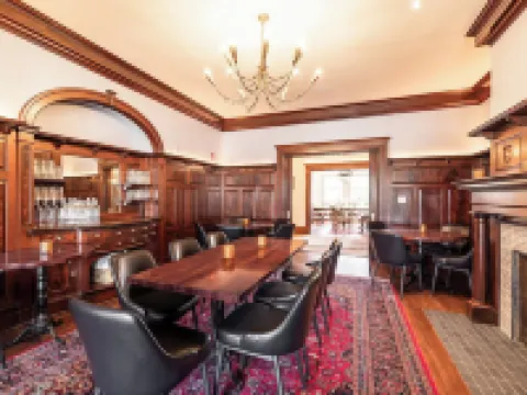 Willoughby House Inn Hoteles en Willoughby