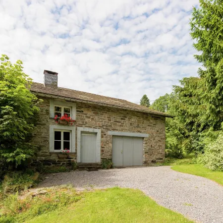Rustic Vacation Home, Baneux