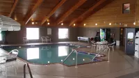 Boarders Inn and Suites by Cobblestone Hotels - Ripon Các khách sạn ở Green Lake