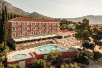Aminess Younique Bellevue Hotel - piscina