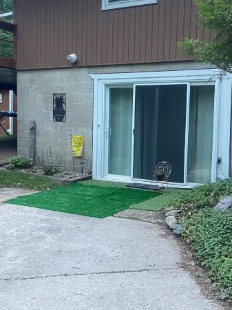 Quaint Pond Retreat for 2 • Clean • Cozy • Private • Near Traverse City!