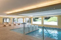 Beverly Alps Hotel & Spa فنادق في Pinzolo