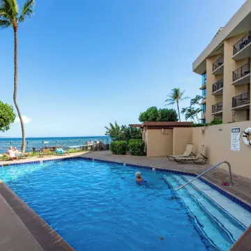 Magnificent Oceanfront Luxury Dolphin Suite with Your Own Private Elevator!