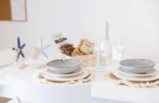 Stone-vaulted apartment in the very heart of the city's historic center.