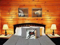 Cozy 2-bedroom cabin in welcoming Sangerville with WiFi