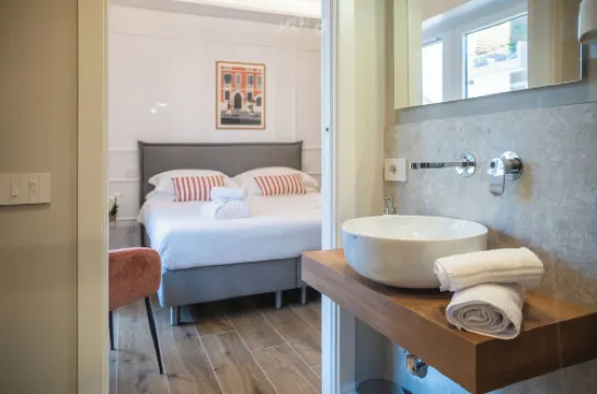Be Your Home - Riviera Suites