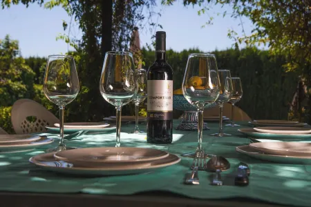 Villa del Mamut, en Padul Granada Отели рядом с достопримечательностью «Via Romana»