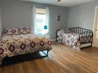 Dog Friendly Home Close to San Antonio Downtown Hotels in Southside