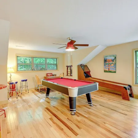 Bright Bryson City Cabin w/ Fire Pit & Hot Tub!