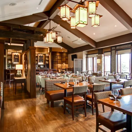 DoubleTree Fallsview Resort & Spa by Hilton - Niagara Falls