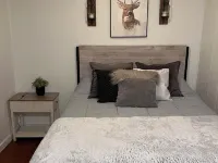 Cool cabin with AC in charming Pine Hotels in Pine