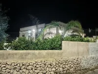 Villa 100m from the sea