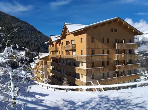 Cosy 4-person apartment Mountain view