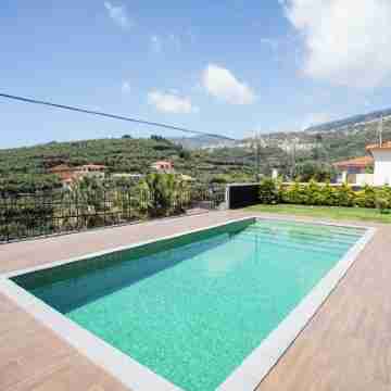 Dori's Modern Retreat by TMLC Fitness & Recreational Facilities