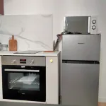 Charming fully-equipped studio downtown Hotels in Floirac