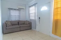 Multigen: Lip of the City Escape- Stylish 1-Bedroom Apartment! Hotels in Vigie