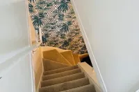 Spacious & Stylish 2 Storey, 3 Bed Apartment