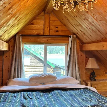 Chenik Cabin, Homer Floatplane Lodge