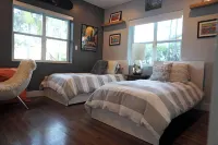 New! Charming 3-bed modern beach house with beautiful garden