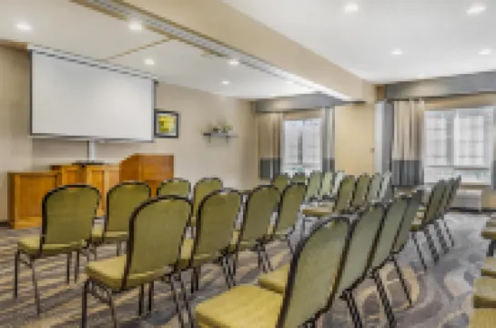 베스트 웨스턴 플러스 세인트 존 호텔 & 스위트