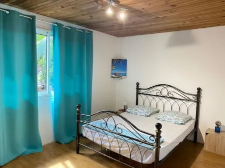 Villa Manapany Team. For a convivial gathering of up to 20 people!