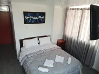 2 bedroom apartment close to the international airport and Puerto Callao 레알 펠리페 요새 주변 호텔