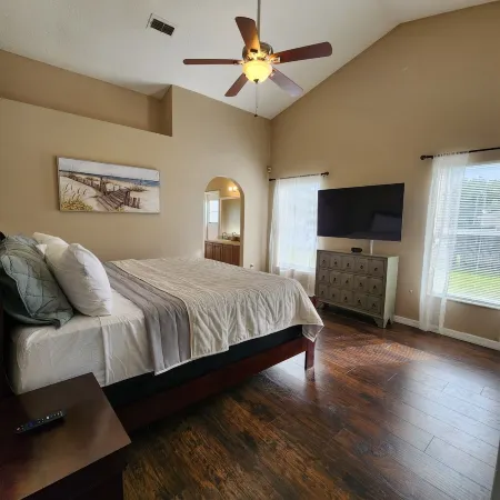 Private Kissimmee home near Disney, Legoland and more! Отели рядом с достопримечательностью «Publix Super Market at Village Shops at Bellalago»