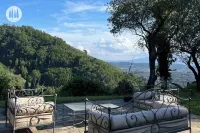 Residential church in a villa with pool and panoramic views in Tuscany Hotels in Pescia