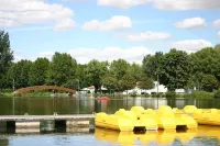 Attractive, renovated 2-room apartment by the lake