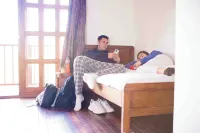 F1-Cabañas con represa y glamping Peñol y Guatapé