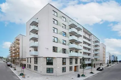 Stockholm Stylish, Lovely, Amazing & Modern Apartment +Balcony +Patio +BBQ +Park Hotels in der Nähe von Stockholm Quality Outlet
