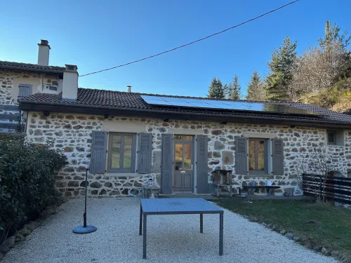 Moulin des Comtes, 4-person gîte in the heart of the Ance valley. Hotels in Viverols