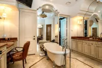 Luxury Villa for Rent Aventura Circle附近的飯店