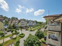 Top location in Baabe: Bright vacation apartment with terrace just 5 minutes from the beach Hotels in Baabe