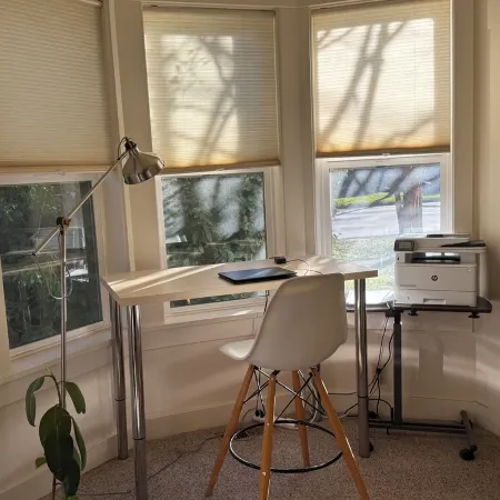 Spacious 5-Bedroom House in Eugene, Walking Distance to Campus, Hayward Field