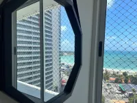 New Listing - 2-bedroom condo with breathtaking views of Ponta Negra. Hotel a 