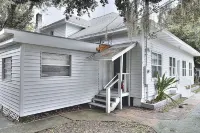 Private Studio on the Bike Trail Hotels near Publix Super Market at West Point Commons